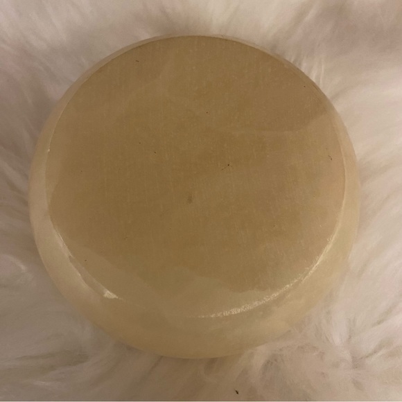 Vintage handmade alabaster floral round jewellery knickknack trinket ‎ container - Picture 7 of 13